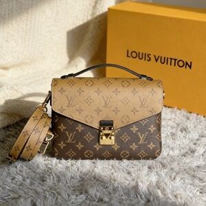 Louis Vuitton Métis Monogram Bag
